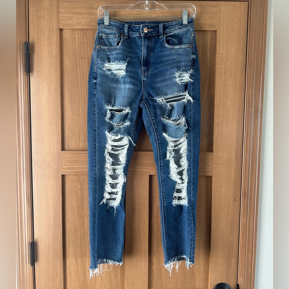 American Eagle Distressed Mom Jeans size 2 - Picture 2 of 14